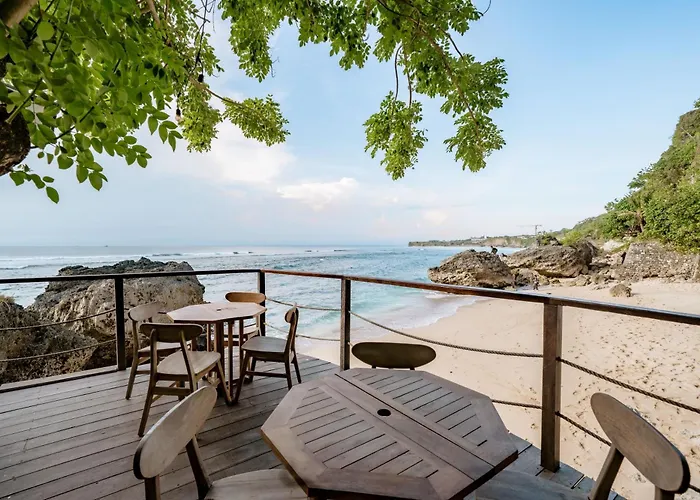 Santai By The Korowai Uluwatu (Bali)